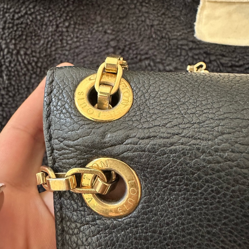 Louis Vuitton Pallas Chain - Picture 13 of 14